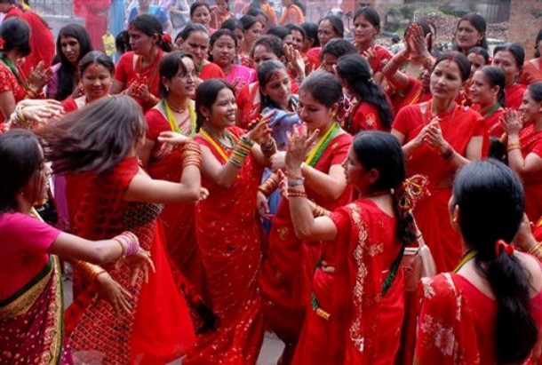 Teej-Festival-DwarkaExpress