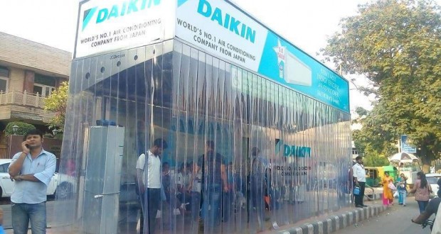 First fully air-conditioned bus stop shelter at Lajpat Nagar – DwarkaExpress